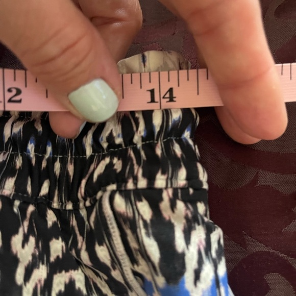 Athleta shorts • Women’s medium - Picture 6 of 6